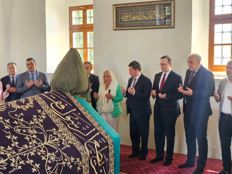 Murat Hüdavendigar  Şehit Edilişinin 636. Yılında Priştine’de Anıldı