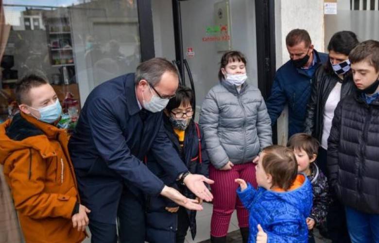 Hükümet, Down Sendromu Çocukları Desteklemeyi Taahhüt Etti