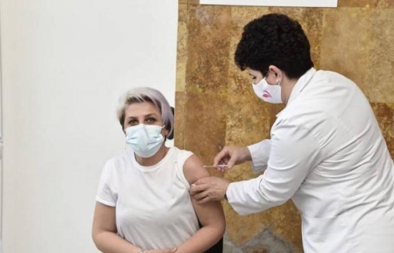 Bugün 300 Kadar Sağlık Çalışanı Aşı Oldu
