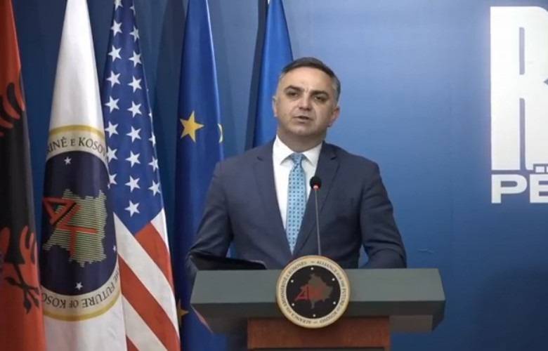 AAK: Kurti Hükümeti Programsız Yürütülüyor