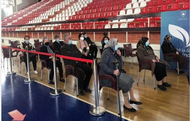 Aşı Olmak İçin Büyük İlgi