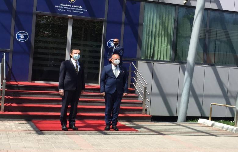 Kurti,  Hırvat Bakan Radman’ı Kabul Etti