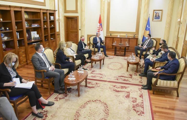 Konjufca,  Hırvat Bakan Radman’ı Kabul Etti