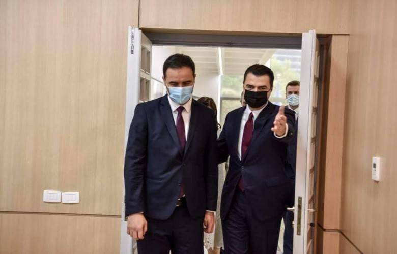 Meclis Başkanı Konjufca, Arnavutluk Ana Muhalefet Lideri Basha ile Görüştü