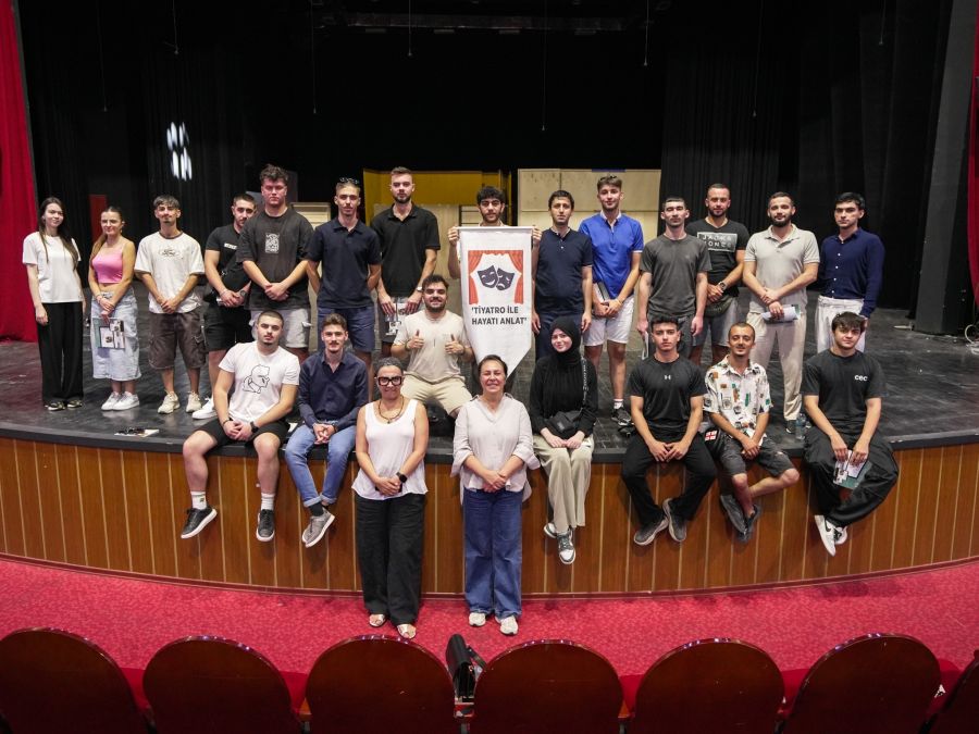 Esnaf Derneği Desteğiyle “Tiyatro ile Hayatı Anlat” Eğitimleri Gerçekleşti
