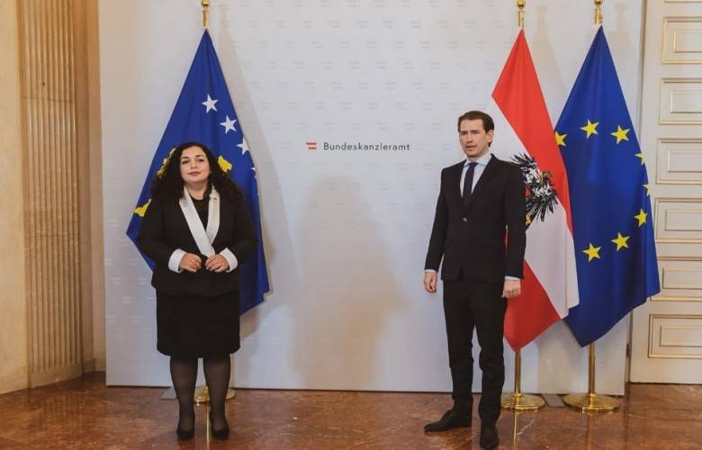 AB Verdiği Sözü Tutarak Vize Serbestisini Versin