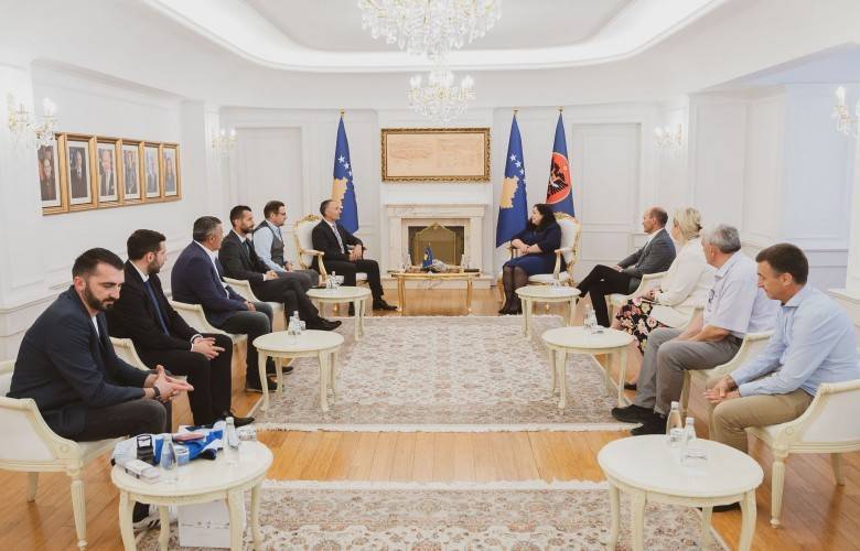 Osmani,  Olimpiyat Komitesi Yöneticilerini Kabul Etti
