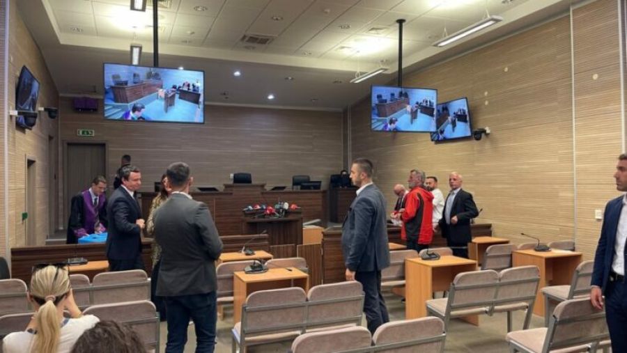 Kurti’ye Yönelik Tehdit Davasında Sanıklar Suçlamaları Reddetti