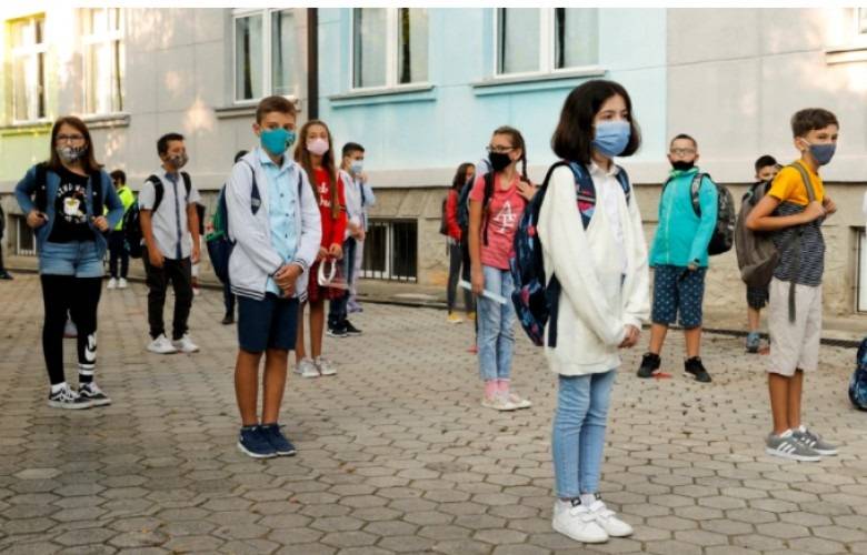 Son iki Günde 47 Çocuğa da Virüs Bulaştı