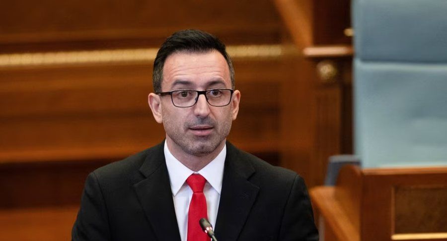 Görevdeki Meclisi Başkanı Basha, Siyasi Parti Liderleriyle Toplantı Yapacak