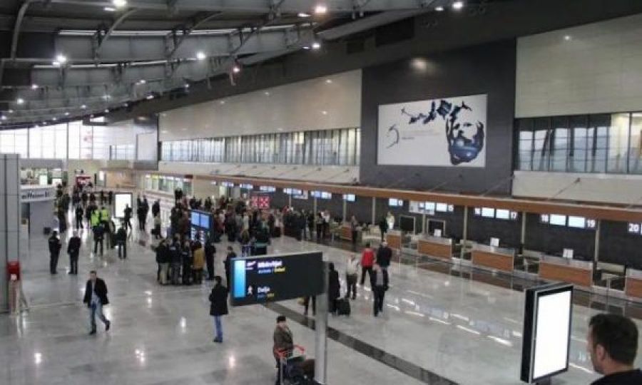  Bir Türk Vatandaşı Sahte Belgelerle Seyahat Etmeye Çalıştı
