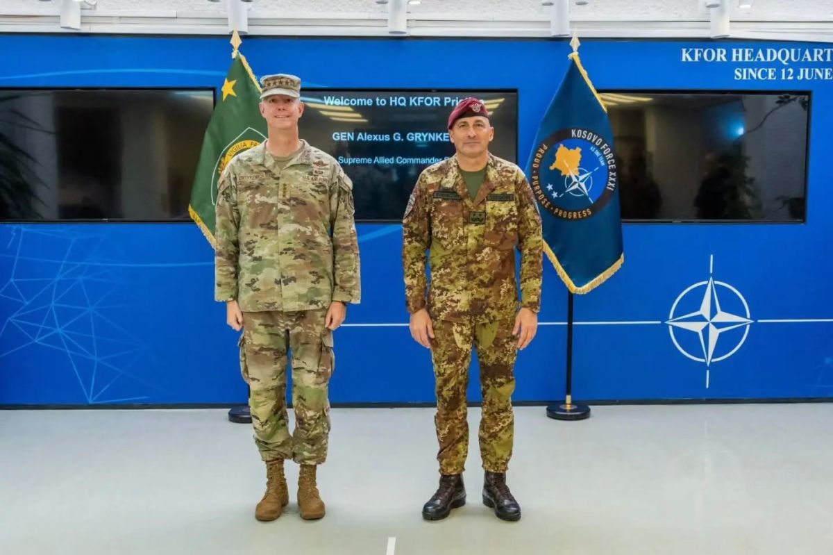 NATO Komutanın Kosova Ziyaretinde KFOR’un Yeniden Yapılandırılması Gündemdeydi