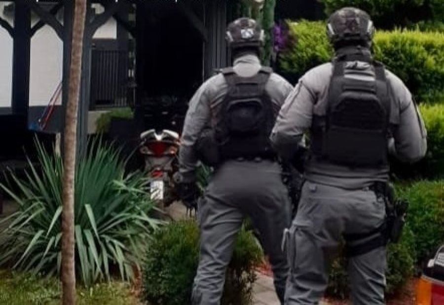 İpek’te Organize Suç, Adam Kaçırma ve Ruhsatsız Silah İçin Polis Operasyonu