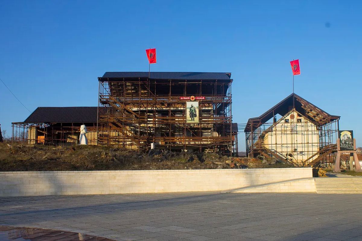 Kosova Özel Savcılığı’ndan Savaş Suçları İddianamesi Açıklaması