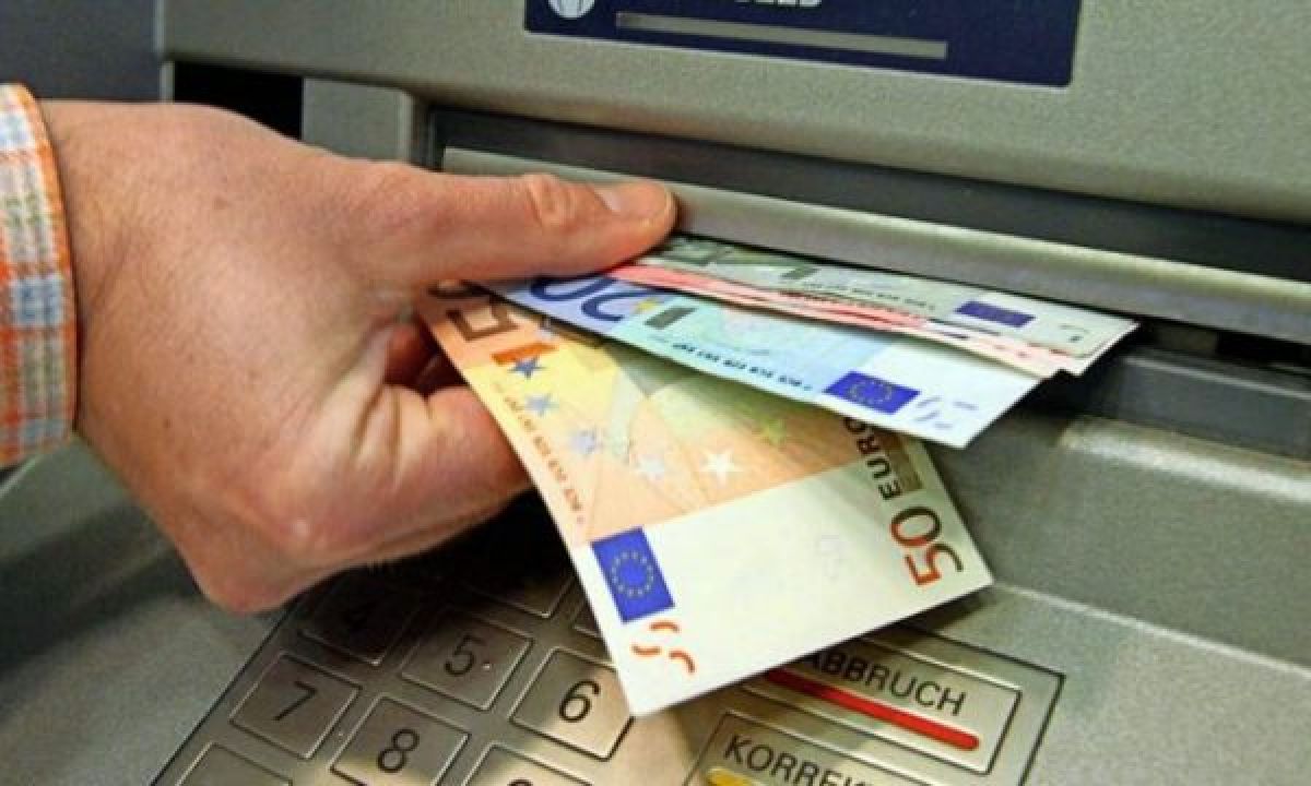 Kosova'da Emekliler Geçim Sıkıntısından Dertli