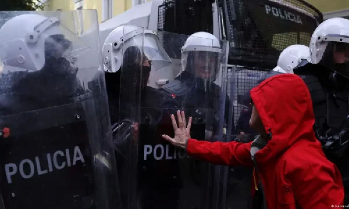 Rama’dan Sahada Görev Yapan Her Polise 2500 Euro Ek Ödeme