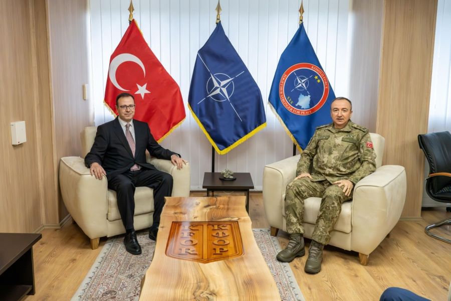 KFOR Komutanı Tümgeneral Ulutaş, Büyükelçi Angılı’yı Ağırladı