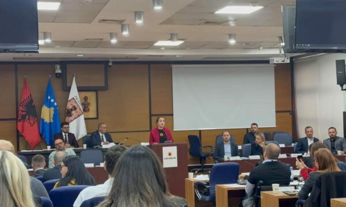 Priştine Belediye Meclisi “Benim Adıma Değil” Kararını Kabul Etti