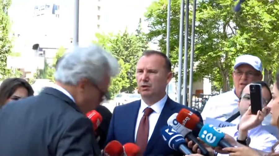 LVV’nin Bu Ablukasıyla, İki Hafta Sonra Bile Yeni Kurumların Oluşturulması Beklenemez