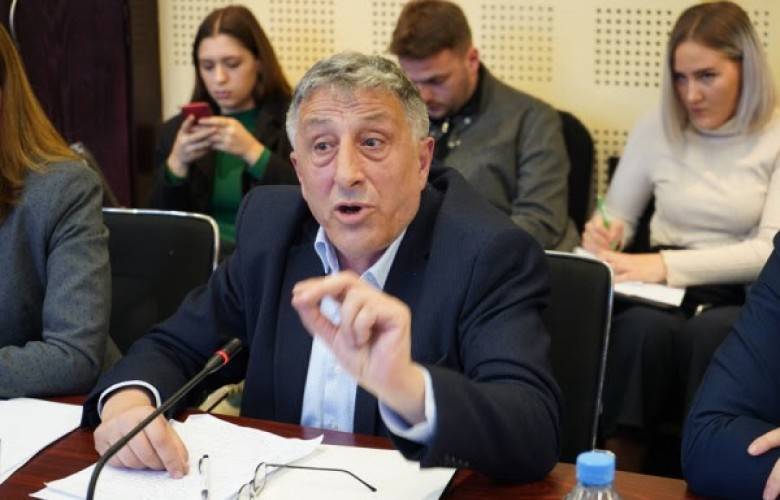 Maaş Artışını Değil, Maaşlar Yasasının Onaylanmasını İstiyoruz
