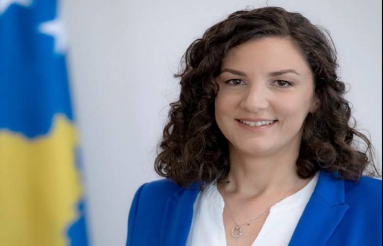 Vatandaşlar, Elektriği Tasarruf Ediyorlar