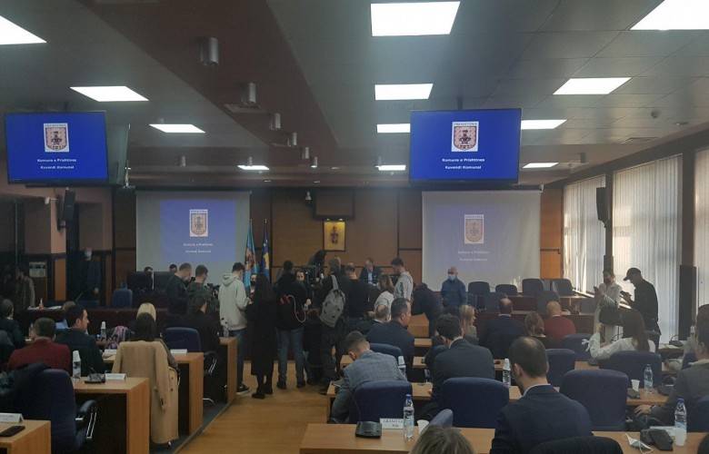 Priştine’de LDK ve PDK Anlaşmaya Vardı- AAK Toplantıyı Terk Etti