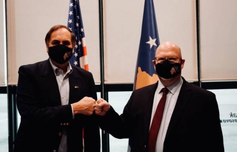 Yeni ABD Büyükelçisi, Priştine’ye Vardı