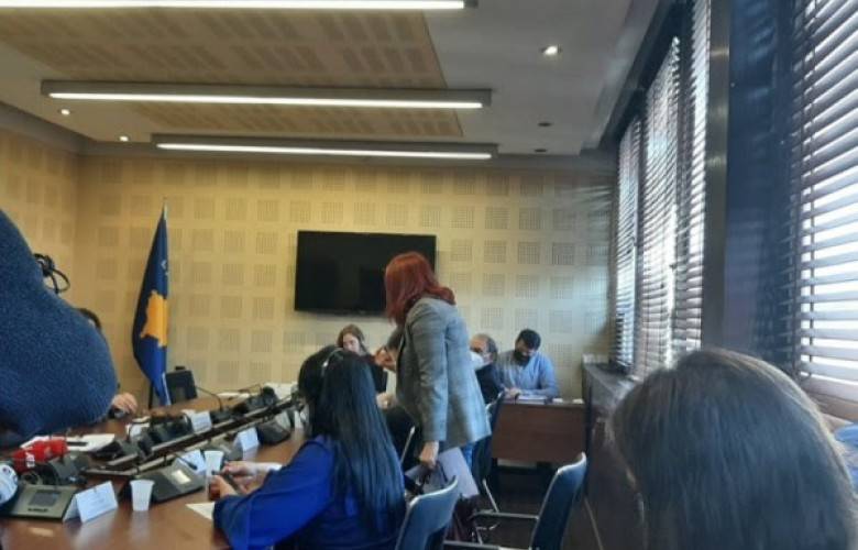 Meclis Eğitim Komisyonu’nda Gerginlik