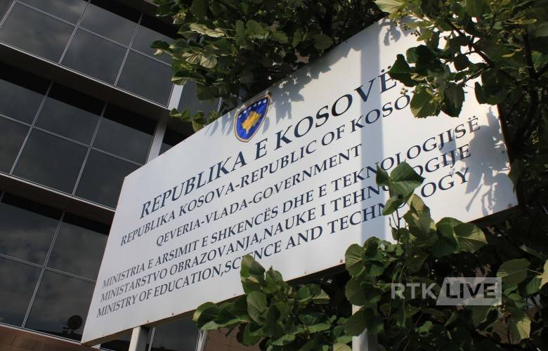 Bakanlık, Online Eğitime  Ne Zaman Geçilebileceği Durumları Açıkladı