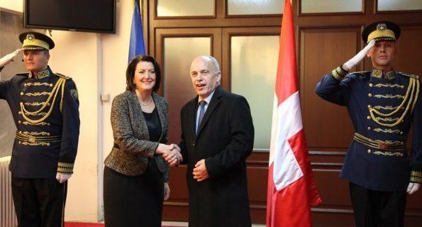 Jahjaga: İsviçre, Avrupa'ya Katılımı Yolunda Kosova'yı Desteklemeli