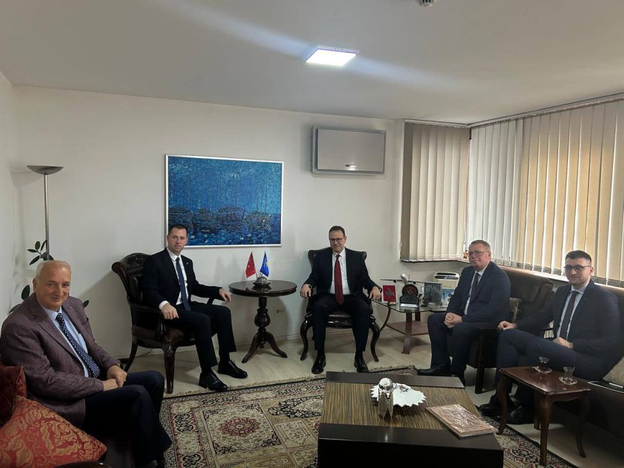 YTHP Heyeti Türkiye Büyükelçisi Angılı’yı Ziyaret Etti