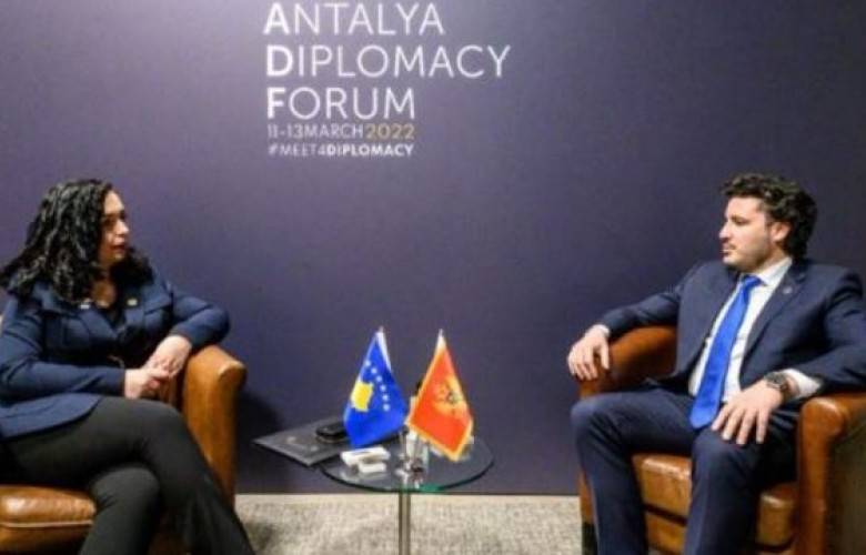 Osmani ve Abazoviç, İki Ülke Arasında İlişkileri Görüştü
