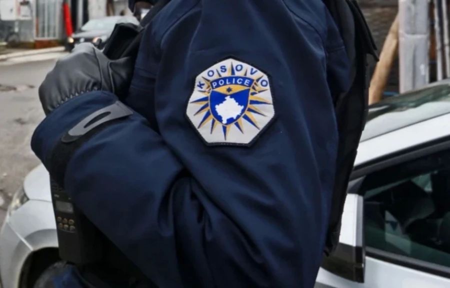 Ferizovik’te Kamyon Kasasında Beş Düzensiz Göçmen Yakalandı