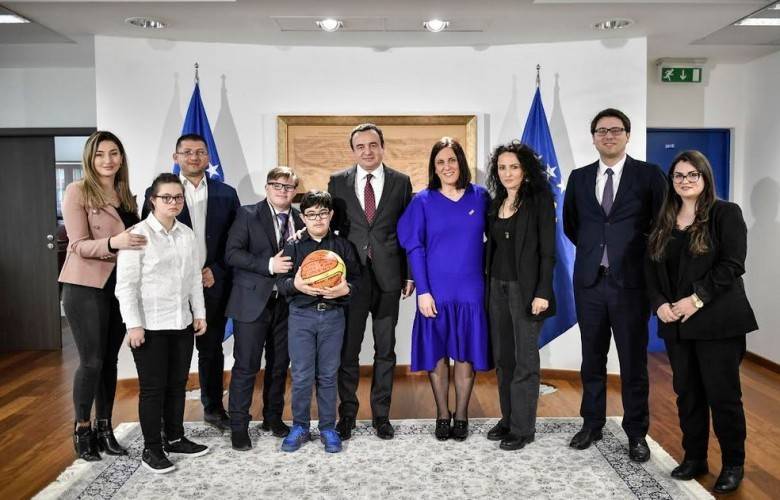 Kurti: Down Sendromlu Çocuklara Onurlu Muamele Taahhüt Ediyoruz