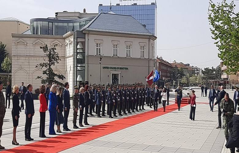 Letonya Başkanı, Devlet Töreniyle Karşılandı