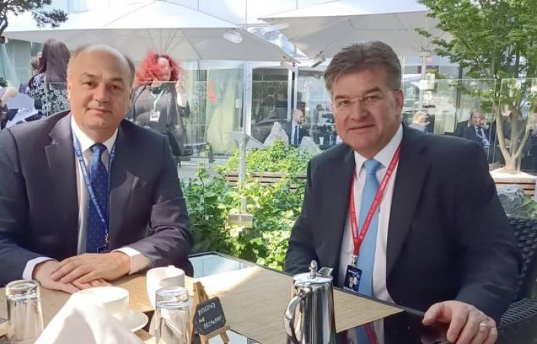 Hoxhaj, Lajçak’la Diyalogu Görüştü
