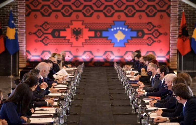 Kosova ile Arnavutluk Hükümetinin Ortak Toplantısı Pazartesi Priştine’de Düzenlenecek
