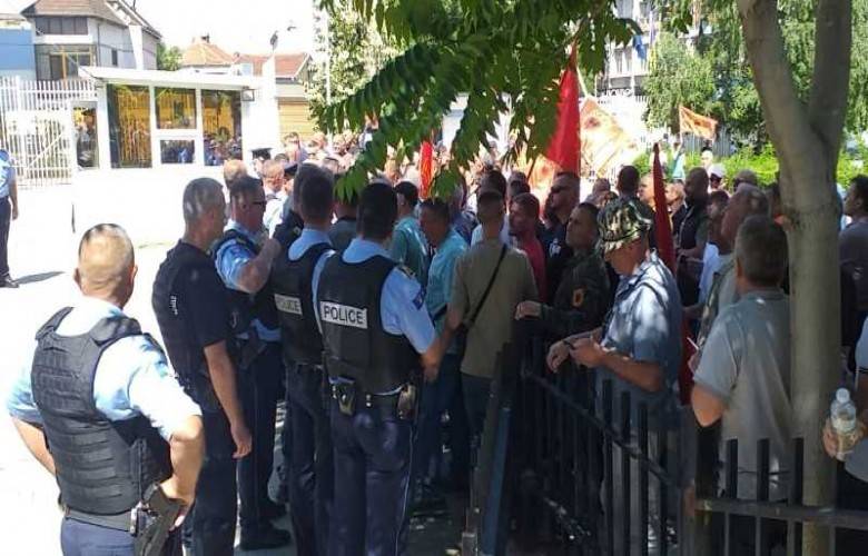 Klinaku’dan Milletvekillere: Bu İnsanlar Sayesinde Bugün Koltuklardasınız
