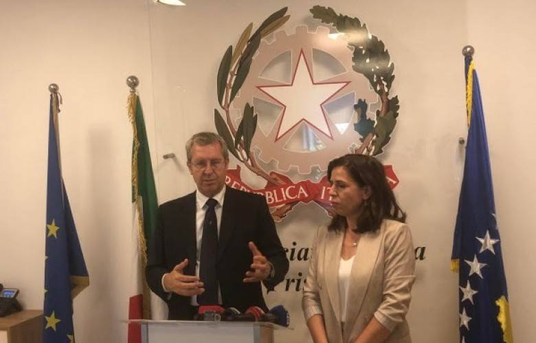 İtalya, Kosova’ya Vize Serbestisini Destekliyor