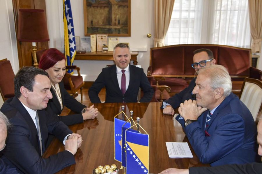 Kurti: Bosna Hersek de Kosova Vatandaşları İçin Kimlik Kartı Anlaşmasını Onaylamalı