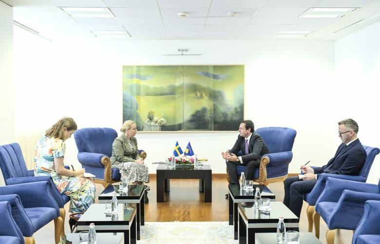 Kurti, İsveç Büyükelçisini Veda Ziyaretine Kabul Etti