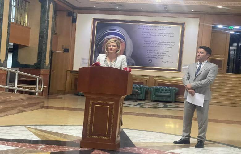 Kusari-Lila: Maaşlar Kanunu ve Medeni Kanun Sonbaharda Görüşülecek