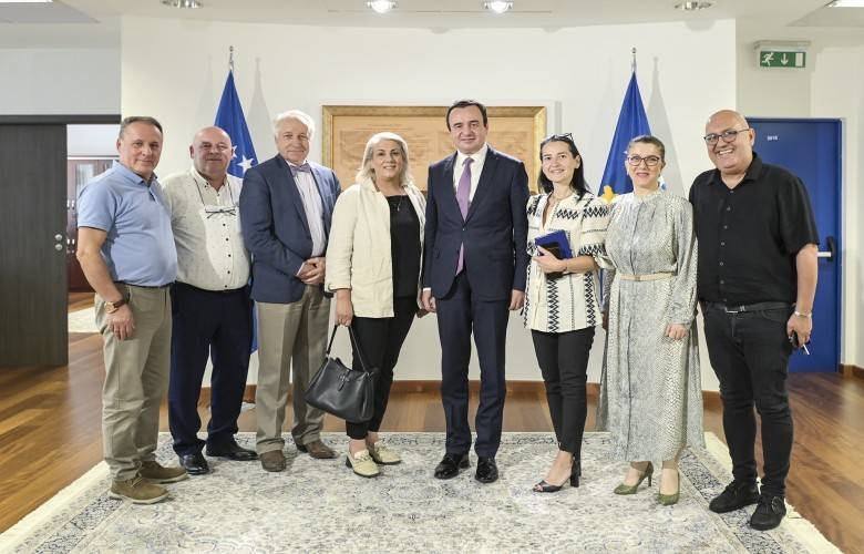 Kurti, Sağlık Sektörüne Hükümet’in Desteğini Sundu