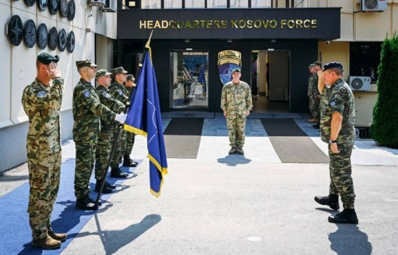 KFOR Komutanı, NATO’nun Yunan Yüksek Komutanıyla Kosova’da Güvenliği Görüştü