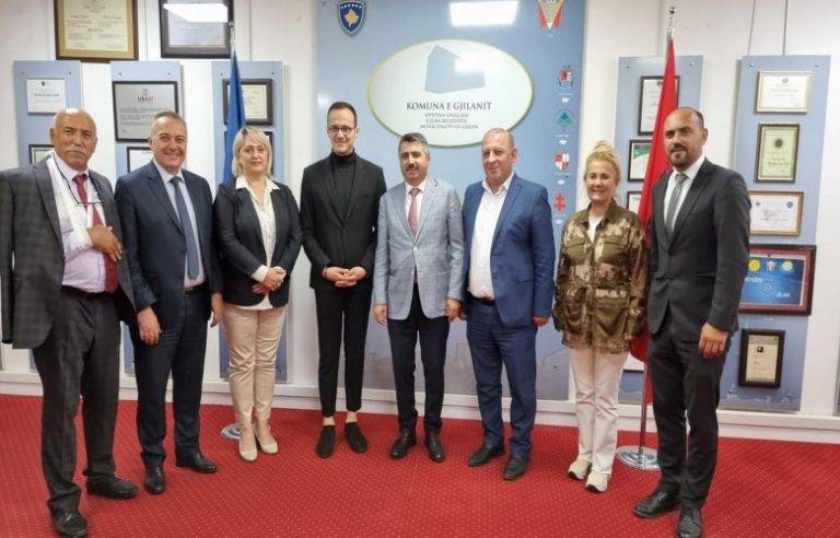 Gilan Belediye Başkanı Yıldırım Belediyesi Heyetini Kabul Etti