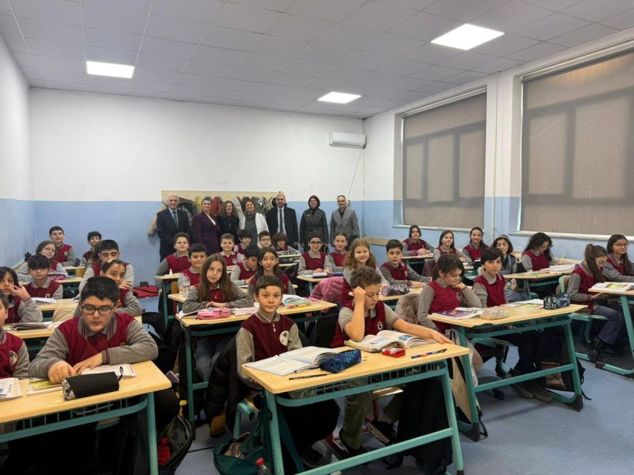 Türk Öğretmenler Derneği’nden Elena Gjika İlkokuluna Ziyaret