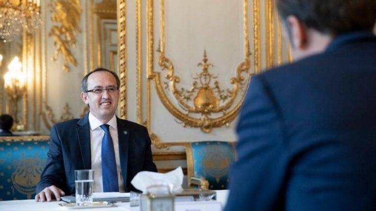 Hoti, Macron ile Sanal Görüşmede