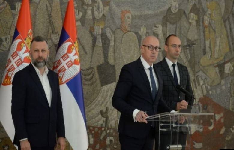 Sırp Listesi Yetkilileri Sırbistan’dan Maaşlarını Almaya Devam Edecek
