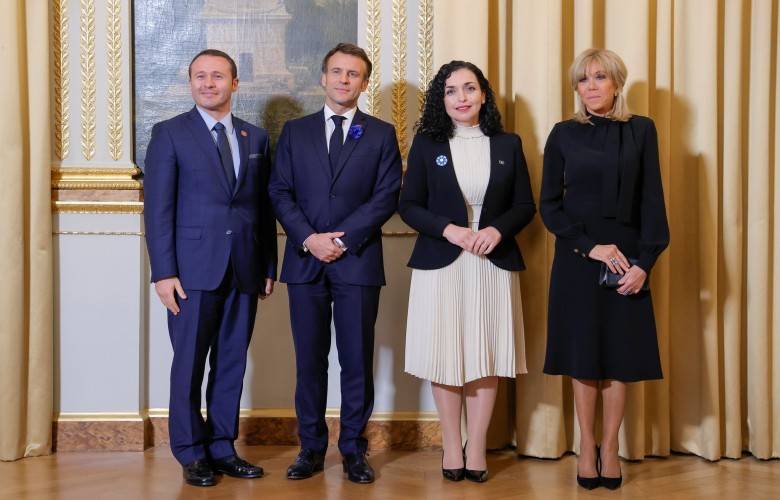Osmani Élysée Sarayında Macron ile Resmi Akşam Yemeğinde