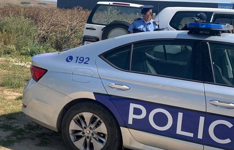 Kontrol Noktasında Polis Aracına Çarpıp Kaçan Araca Ateş Açıldı